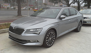 Škoda Superb 2016