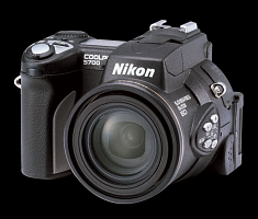 Nikon COOLPIX 5700