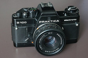 Praktica B100
